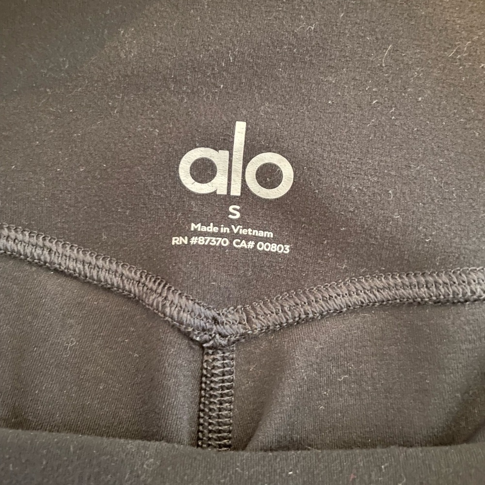 Alo Yoga - Alosoft High-Waist 7/8 Highlight Legging - Picture 10 of 11
